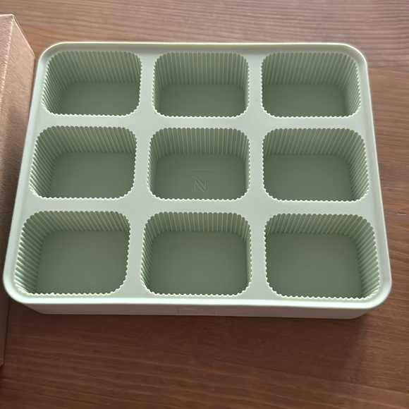 NIB* Nespresso - Silicone Barista Ice Cube Tray Designed by Frederico Peri - Picture 2 of 5